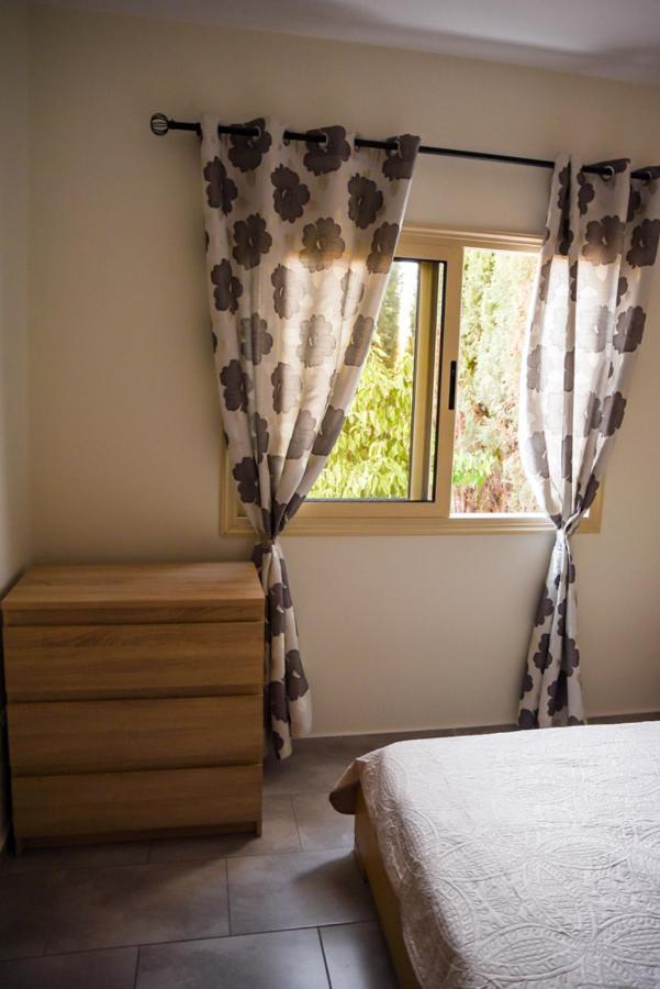 Paphos Beautiful Apartment Near The Sea And A Large Private Garden מראה חיצוני תמונה