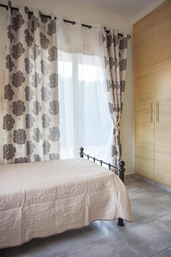 Paphos Beautiful Apartment Near The Sea And A Large Private Garden מראה חיצוני תמונה