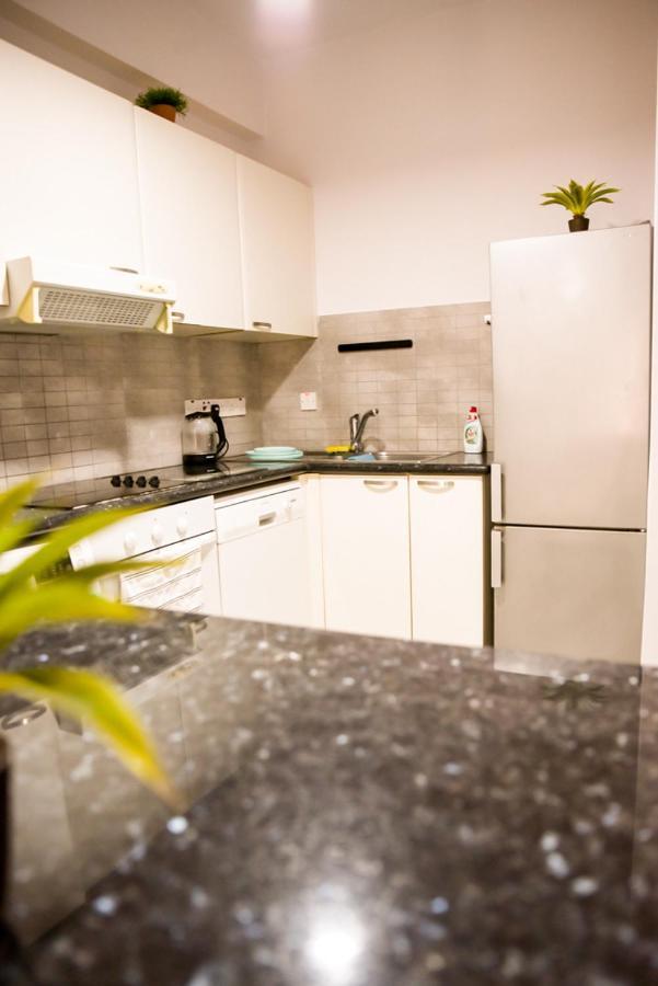 Paphos Beautiful Apartment Near The Sea And A Large Private Garden מראה חיצוני תמונה