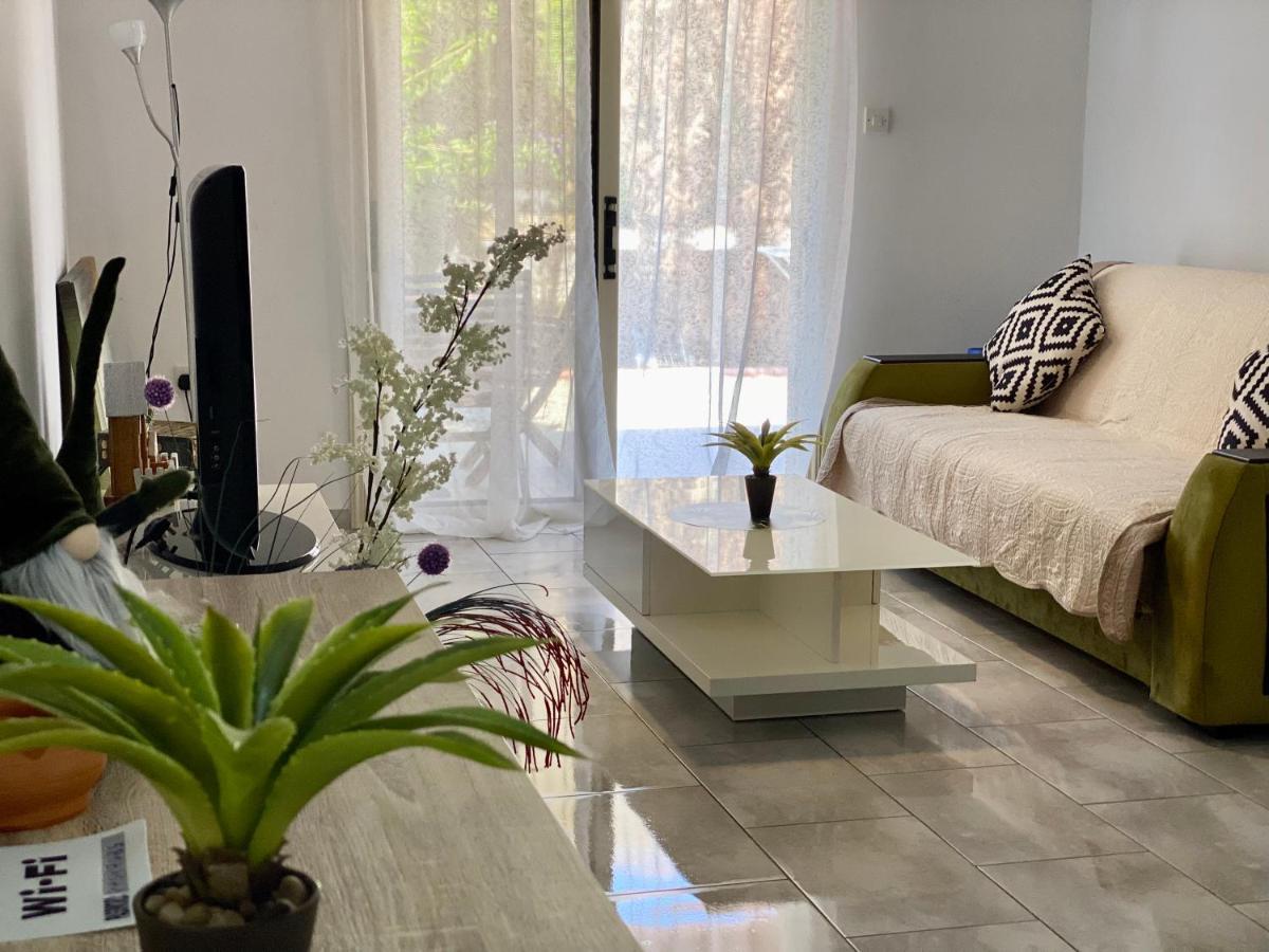 Paphos Beautiful Apartment Near The Sea And A Large Private Garden מראה חיצוני תמונה