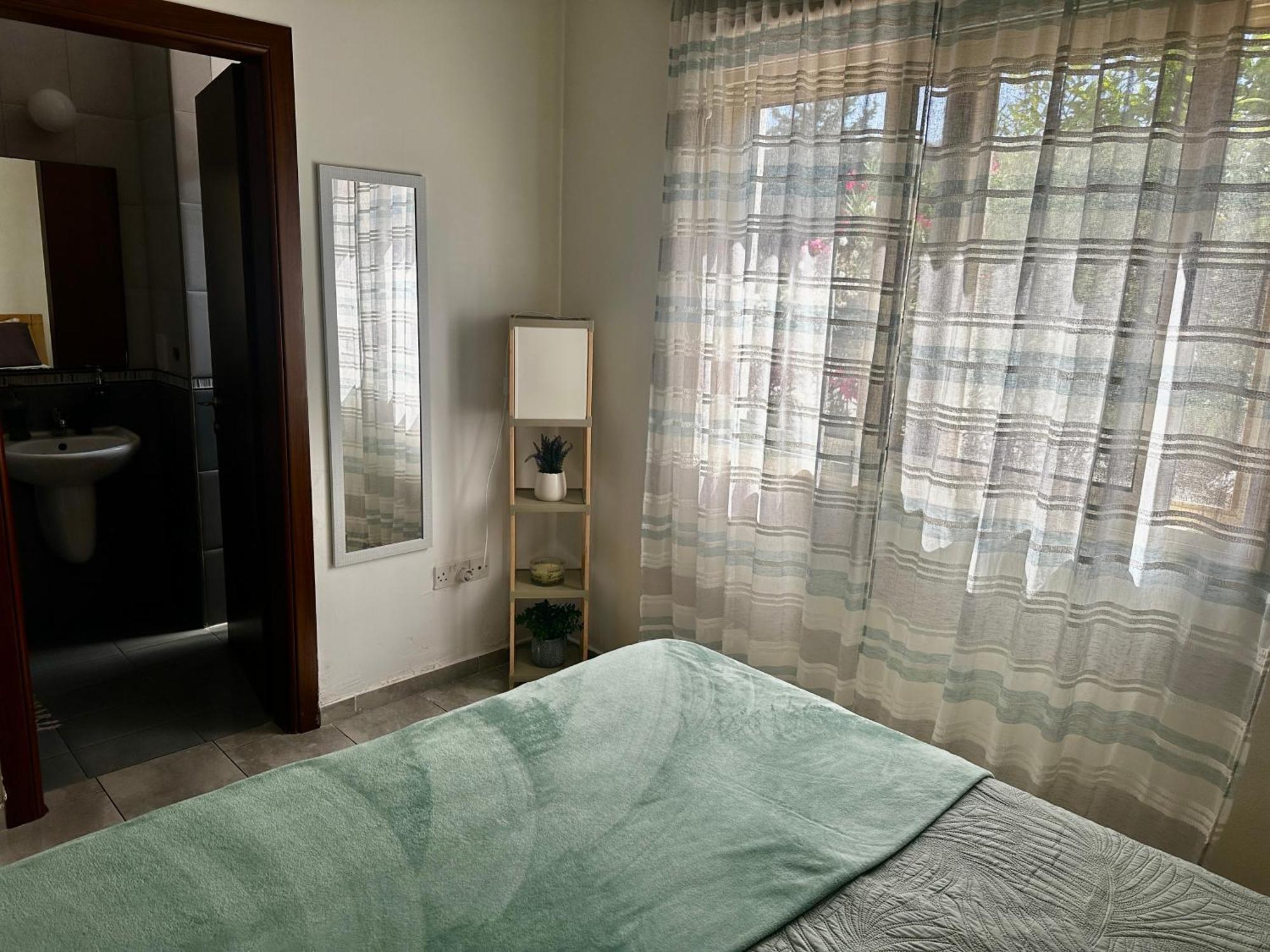 Paphos Beautiful Apartment Near The Sea And A Large Private Garden מראה חיצוני תמונה